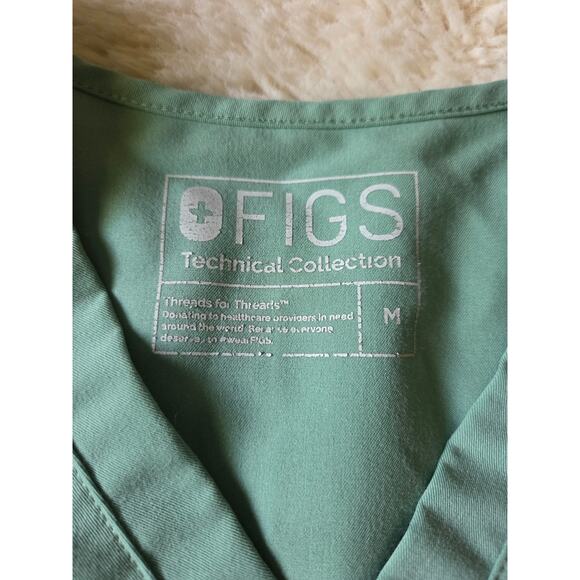 FIGS Technical Collection Pastel Green Womens M Single Scrub Top Only V Neck - Picture 4 of 6